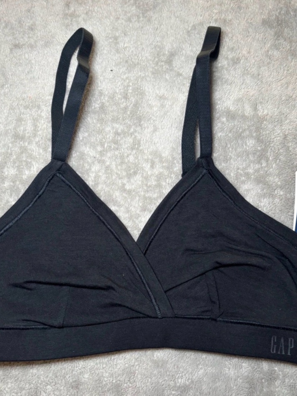 GAP Black Wireless Triangle Bralette with Adjustable Straps